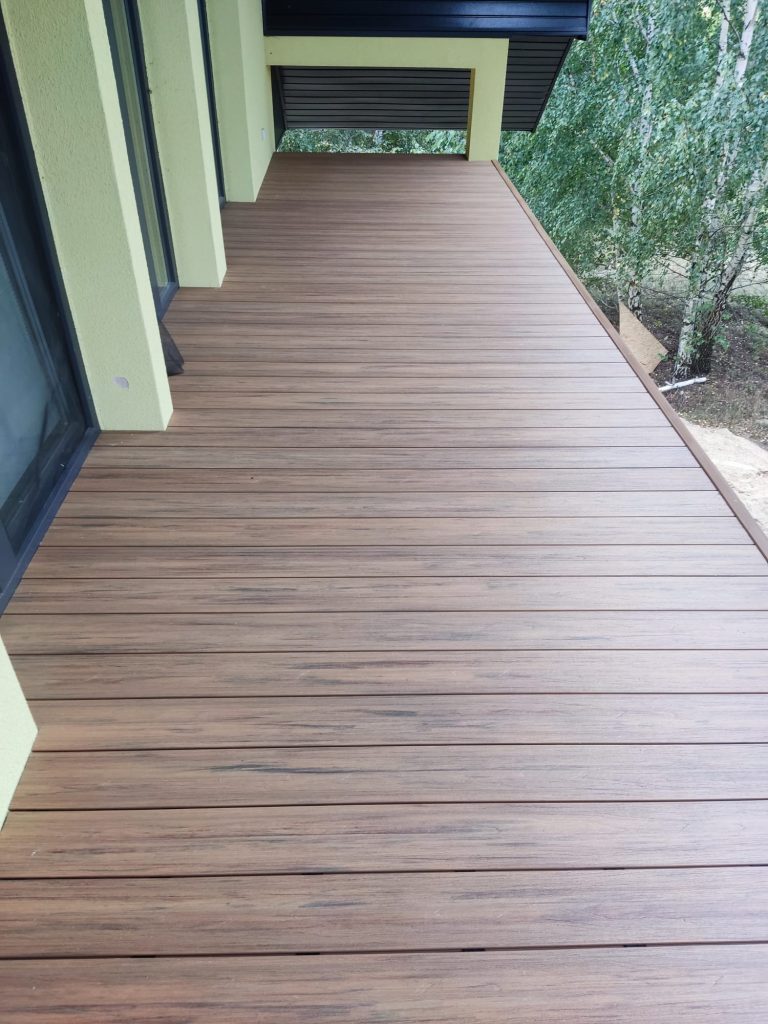 Taras plus balkon Winchester